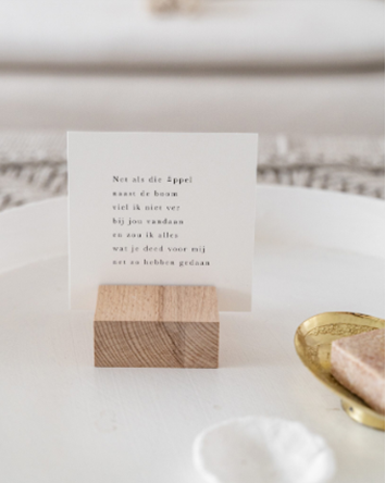 "Hold It" Multifunctional Holder – A Beautiful Display for Flowers, Candles, Photos, and More