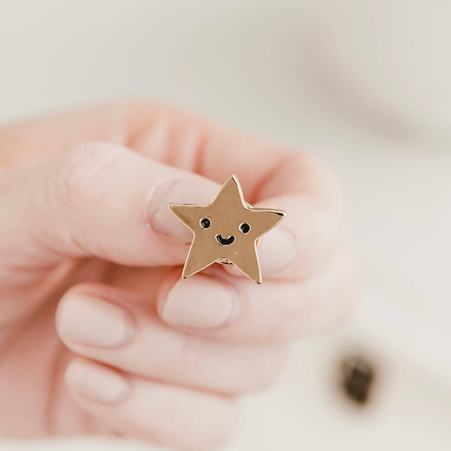 Gold Smiley Face Enamel Pin